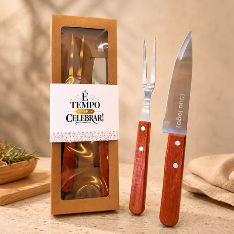 Kit Encontro — Sete peças em inox, incluindo facas, chaira e tesoura multiuso, em estojo com placa personalizada