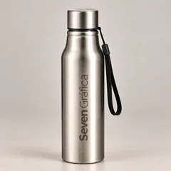 Garrafa Térmica — Garrafa térmica em inox de 550 ml, a vácuo, com alça e proteção de silicone